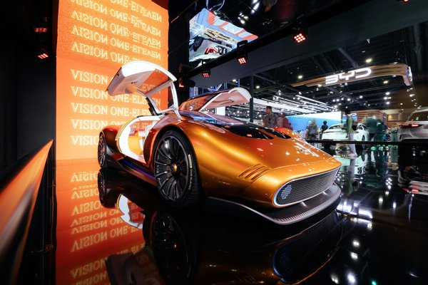 What are the best practices for maintaining leather seats in British luxury cars?